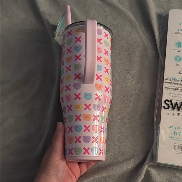 Swig Be Mine 40 oz Mug and Straw Bundle-Valentine’s Day - Picture 8 of 10
